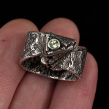 Load image into Gallery viewer, Forest Temple Ring Size 8