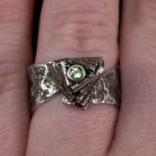 Load image into Gallery viewer, Forest Temple Ring Size 8