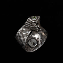 Load image into Gallery viewer, Forest Temple Ring Size 8