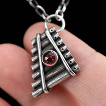 Load image into Gallery viewer, Garnet Talent Pipes - Rumination Jewelry