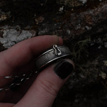 Load image into Gallery viewer, Trillium Magnifying Glass Locket - Rumination Jewelry